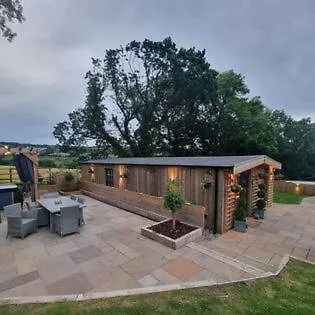 Gerendaház Harewell Wood